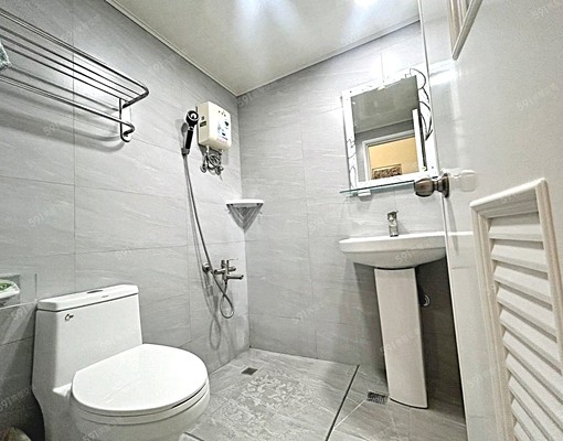 博愛二路明華路獨立大套房有陽台自用洗衣機 - Image 5