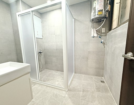 漢神百貨旁緊鄰新亞灣公寓4+5樓屋況新 - Image 5