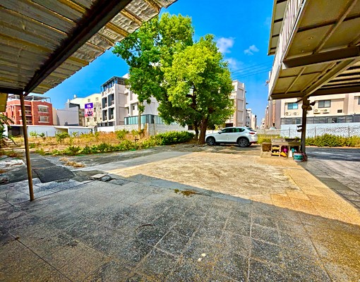 出門就是全聯,郵局,超級大庭院及開心農場可停超多部車 - Image 13