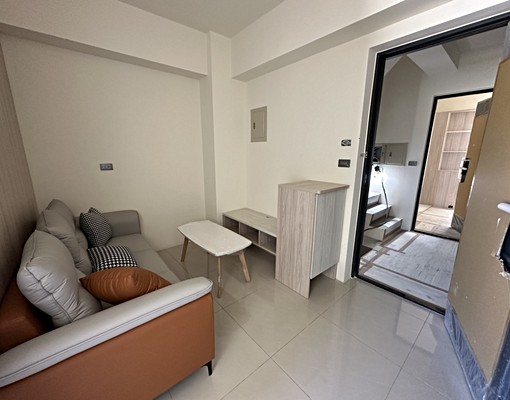 東區全新套房🌸聯網電視🌸台電🌸可租補🌸子母車 - Image 2