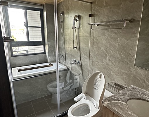 全新未住|電梯透天|戶戶有陽台 - Image 4