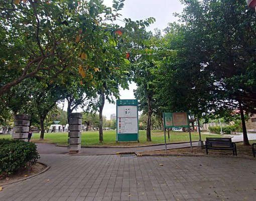 東區台中風景線大樓大露台3房2衛+平車2.2萬面樂成公園 - Image 3