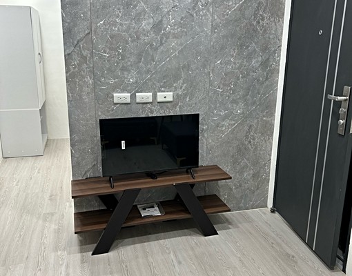 新板特區.全新裝潢.免仲介費 - Image 2