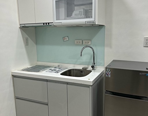 新板特區.全新裝潢.免仲介費 - Image 4