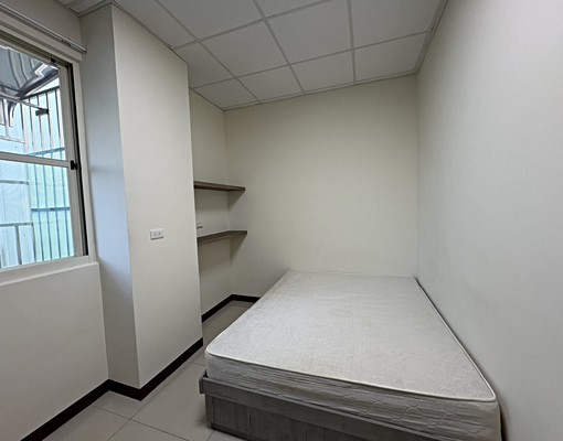 仁愛路便宜美套房 - Image 1