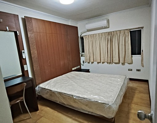 摩登大廈樓中樓 - Image 3