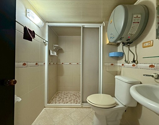 鼎貴路文藻金典樓中樓一房一廳 - Image 5