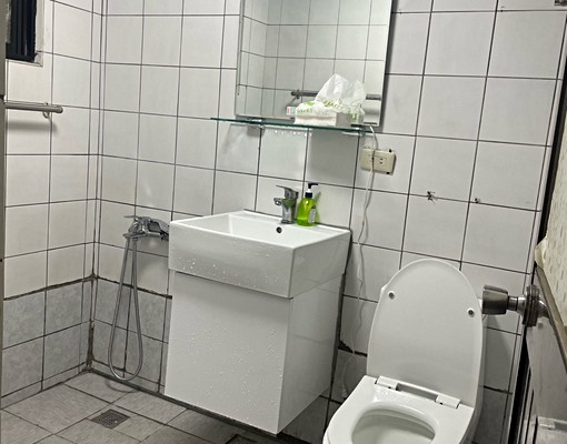 👉🏼屋主自租。1樓使用大空間前面可店面,後面可住家 - Image 3