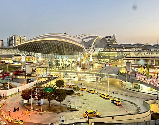 👑中區|步行台中火車站|近秀泰|可租補|兩房兩廳台水電🔥 - Image 12