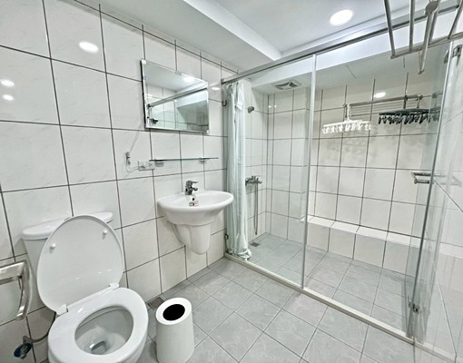 忠孝復興🏠租補台電包水❤️變頻冷暖獨洗曬✨垃圾代收✅工作室 - Image 4