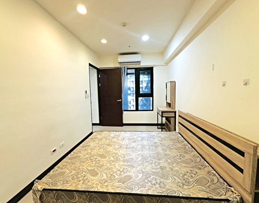 海都2家俱全配可租補2房(含車管) - Image 3