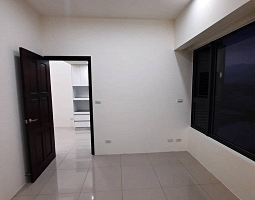 國門巨星全新裝潢景觀一房/可租補 - Image 4