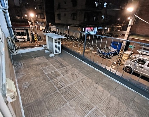 可租補安靜邊間透天門口可停車便利近永安/景平捷館運 - Image 8