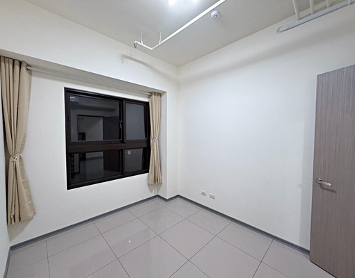 社宅可租補✨捷運輕軌崁頂站✨傢俱可談✨可寵物✨含汽機車位 - Image 5