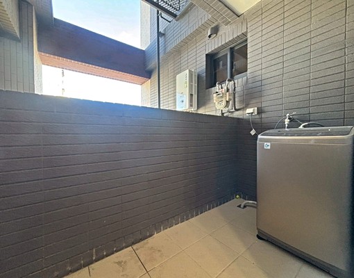 潭子全新恆山和合全新全配2房平車 - Image 6