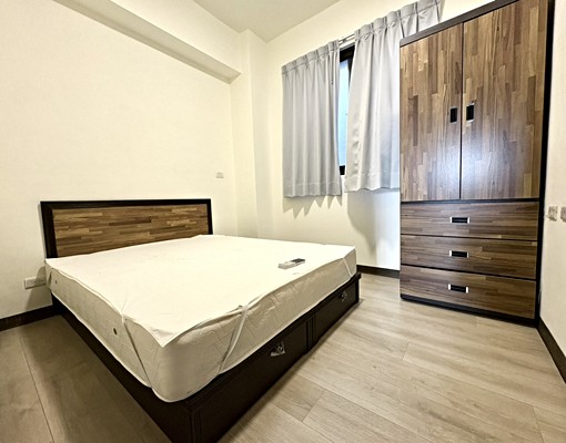 上楓國小黃昏市場🔥可雙租補🔥整棟透天別墅四房🔥平車 - Image 9