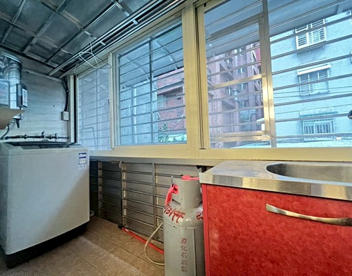 府中🏠裝潢精美採光通風/獨立陽台洗曬/傢俱齊全/生活機能佳 - Image 11