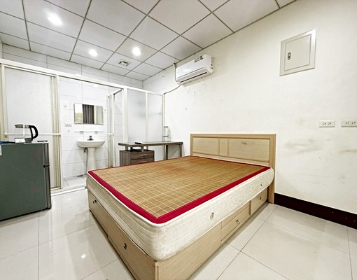 大龍街商圈【超值租案】採光優★飲水機★乾溼分離 - Image 3