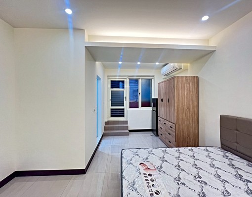 府中❣️免爬高平面停車獨立陽台洗曬氣密窗~對外窗採光通風 - Image 12