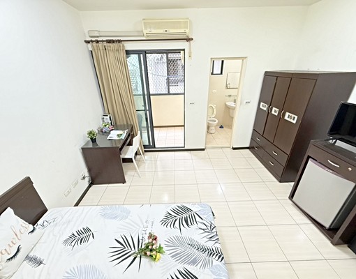 東海中科💖陽台獨洗浴室開窗💖機車好停可租補 - Image 8