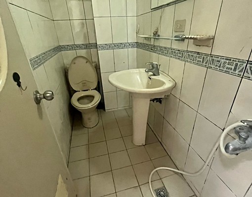 金山街可租補台電CP值高前段小資套房 - Image 6