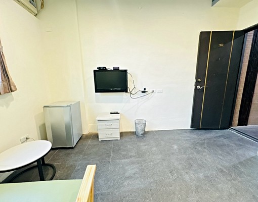 西區日新街💦可寵套房💦台電可租補近一中商圈勤美百貨+賴談 - Image 8