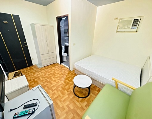 西區日新街💦可寵套房💦台電可租補近一中商圈勤美百貨+賴談 - Image 13