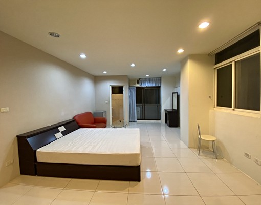 南屯文心森林豐樂秀泰🌟可租補🌟超級大套房🌟陽台獨洗曬 - Image 3