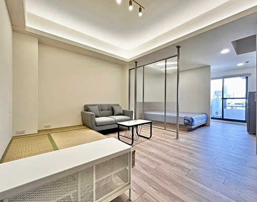 可租補✨水湳商圈✨電梯陽台洗衣機很大間 - Image 1