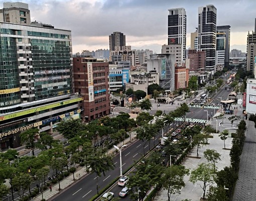 府中捷運站300公尺/優質地段/獨立陽臺(板橋錢櫃11樓) - Image 8
