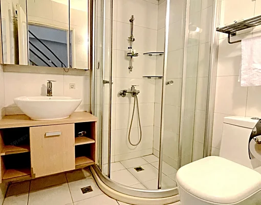 竹圍捷運南加州樓中樓可租補 - Image 4