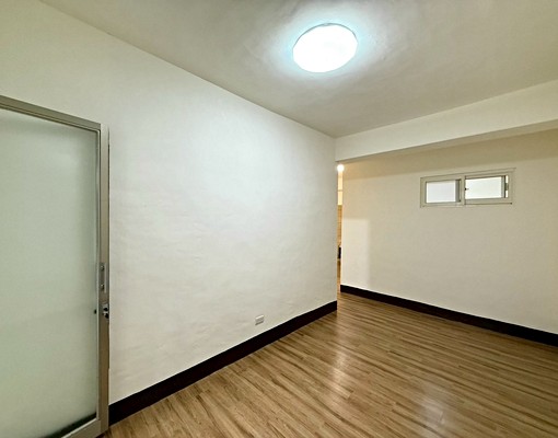 六張犁⚡️租補稅籍☀️免爬高☀️空屋☀️格局方正☀️新裝潢☀ - Image 4