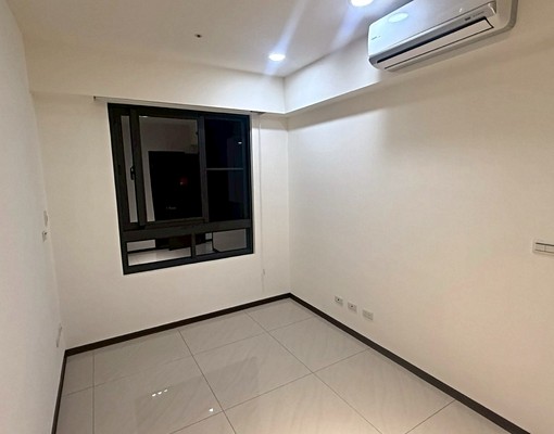 小碧潭⚡️可租補稅籍寵☀️採光通風☀️格局方正☀️垃圾代收☀ - Image 1