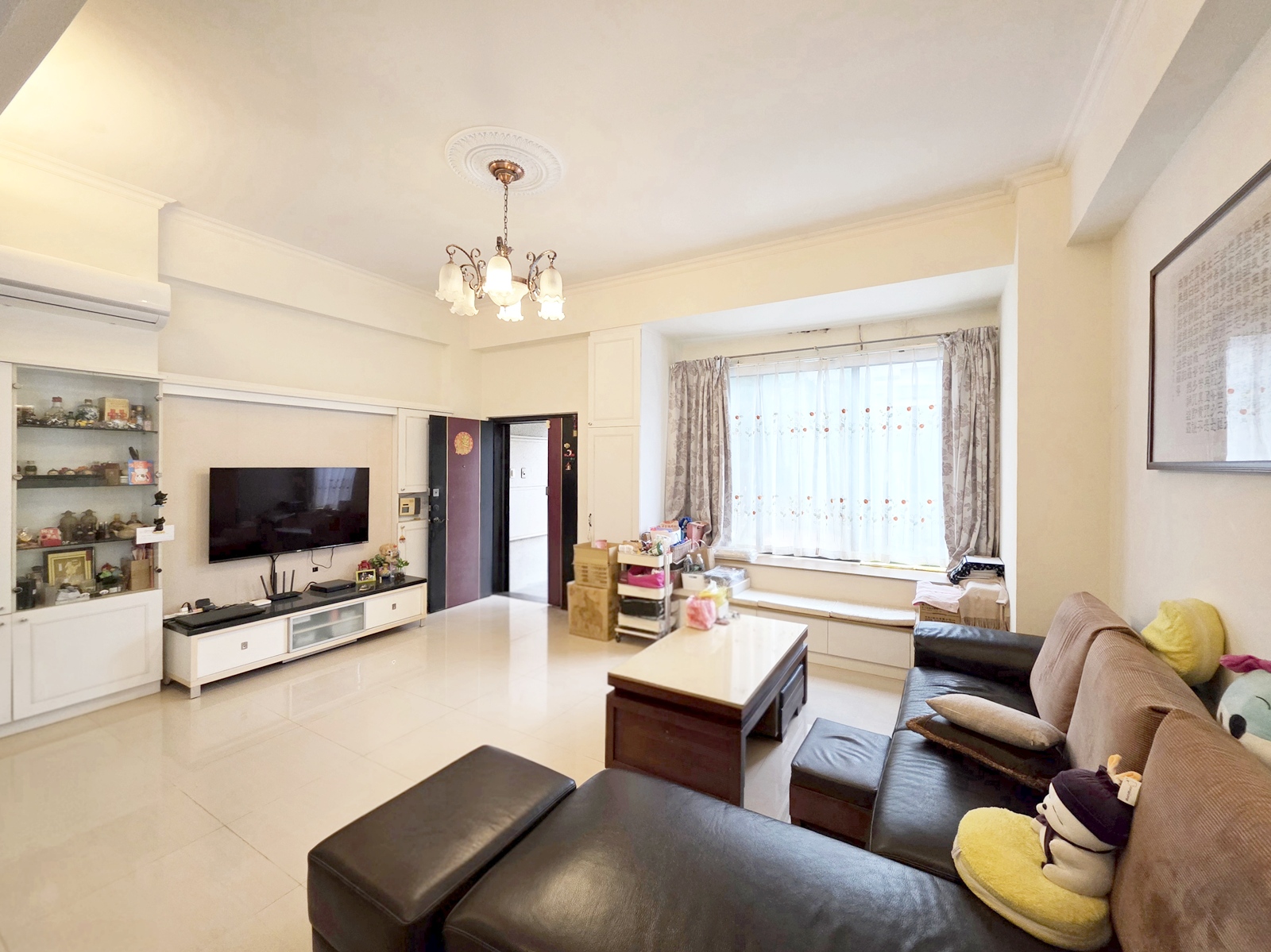 大庄商圈｜邊間大五房亮麗別墅《屋齡新、漂亮屋況》