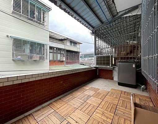 近南雅夜市全新裝潢大使用空間優質三房 - Image 14