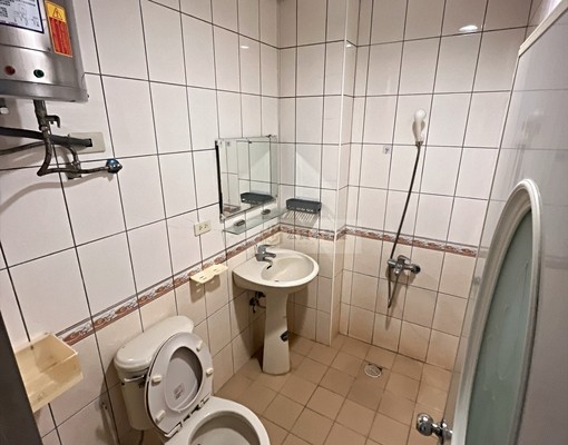 實PO|金山街後段採光對外窗室內機車位電梯套房 - Image 6