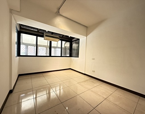 北投捷運電梯樓中樓3房+平面車位 - Image 11