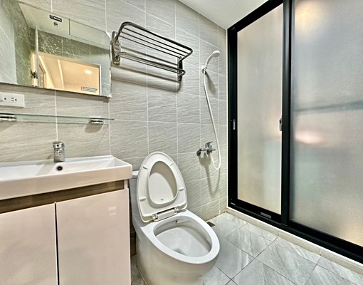 雙租補✨騎樓機車位獨洗曬電梯✨近愛買 - Image 9