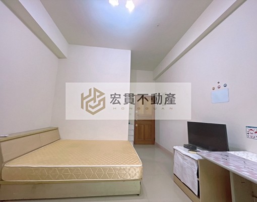 實PO｜金山街採光對外窗室內機車位電梯套房 - Image 3