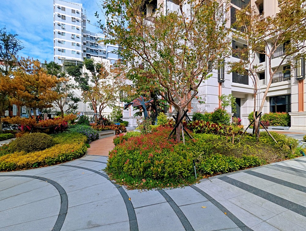 大樓前花園綠化造景