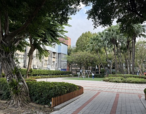 民生社區名人巷二村邊間二樓美寓。住家辦公皆宜 - Image 4