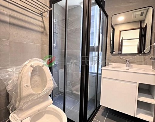 心公園全新方正3房(含管可補/入戶) - Image 7