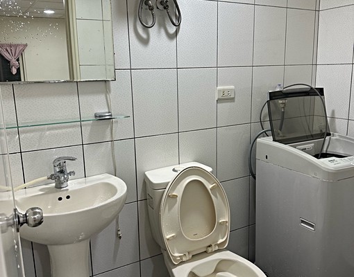 三重國小捷運站全新獨幢套房 - Image 16