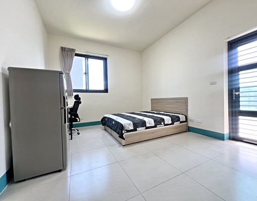 可租補✅首出租||全新竹南大埔五街大坪數全新電梯套房✅ - Image 2