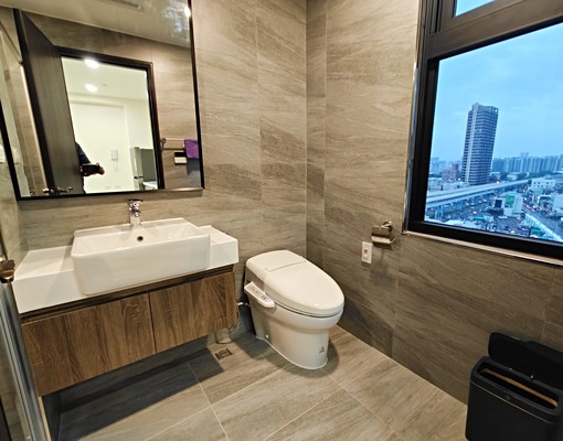 楠梓台積電旁/一卡皮箱入住全新1+1房平車 - Image 6