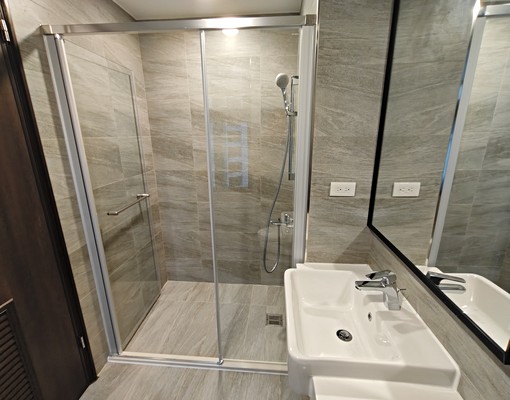 楠梓台積電旁/一卡皮箱入住全新1+1房平車 - Image 7