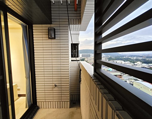 楠梓台積電旁/一卡皮箱入住全新1+1房平車 - Image 11