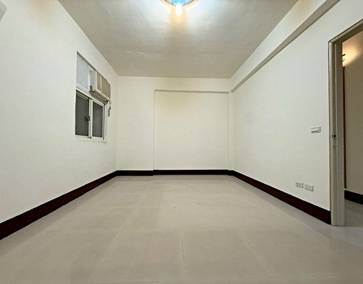 萬坪公園*新泰路2+1房* - Image 4