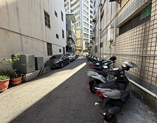 ✨光華東街電梯超大三房三套衛浴✨全新整理過可馬上搬 - Image 15