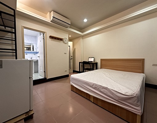 近捷運三重國小【超值租案】可補助★低樓層★獨洗陽台 - Image 1